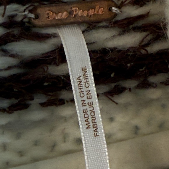 Free People Check Me Out Pullover Cropped Turtleneck Sweater - Picture 5 of 8